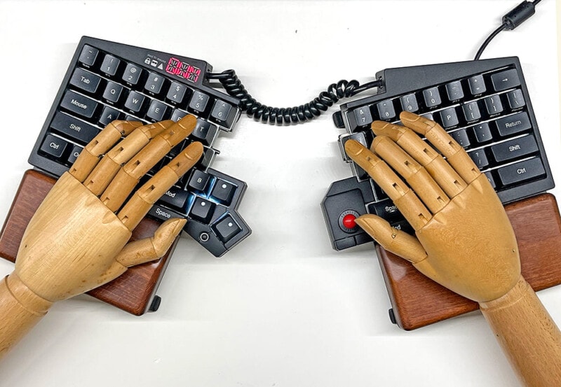 Ultimate Hacking Keyboard. Ultimate Hacking Keyboard v2.